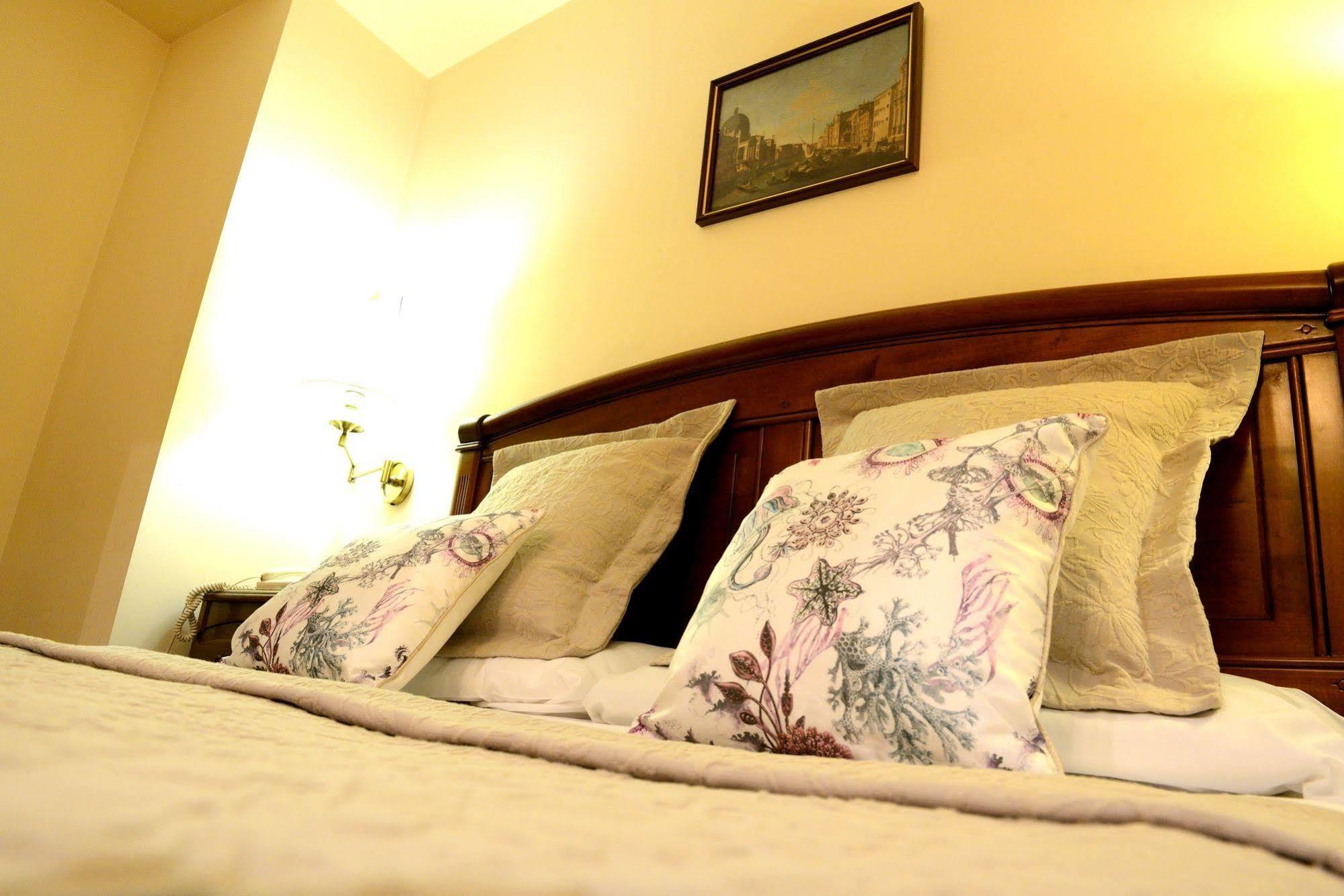 Hostal Arriazu 팜플로나 외부 사진